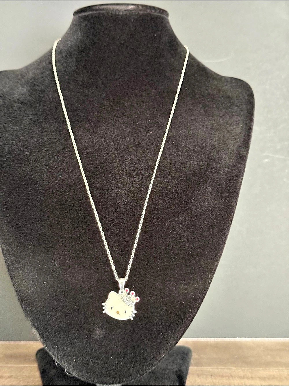 S925 Hello Kitty Crown Pendant Necklace Silver & Pink